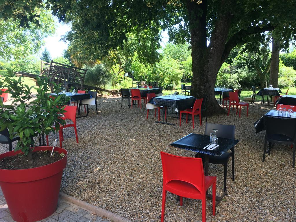 L'Art Dit Vin Saint-Aigulin Exterior photo