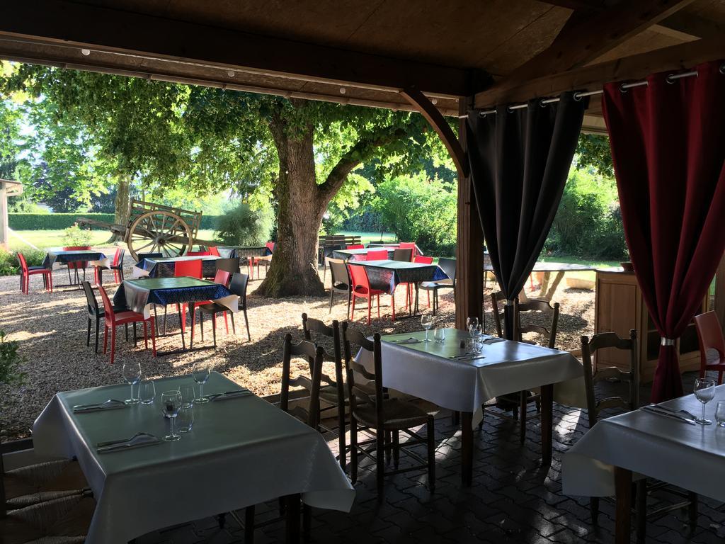 L'Art Dit Vin Saint-Aigulin Exterior photo